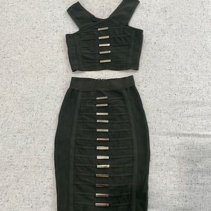 Army green 2 piece bodycon midi crop set. Silver hardware detail size M Medium